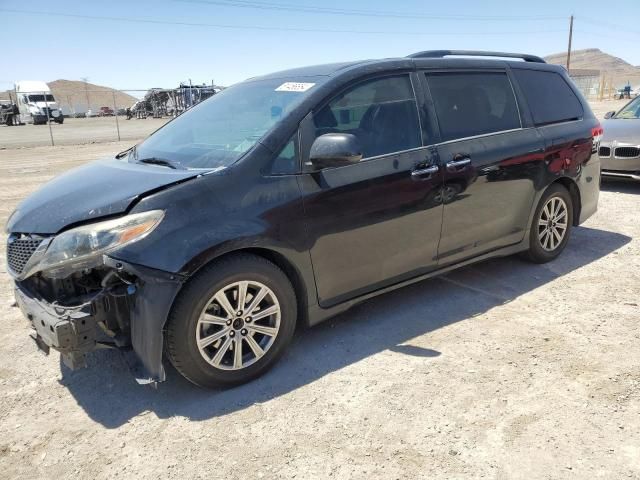 2015 Toyota Sienna Sport