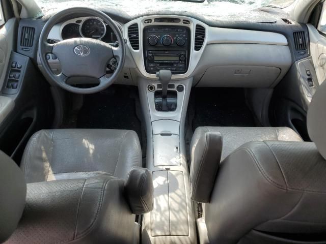 2004 Toyota Highlander Base