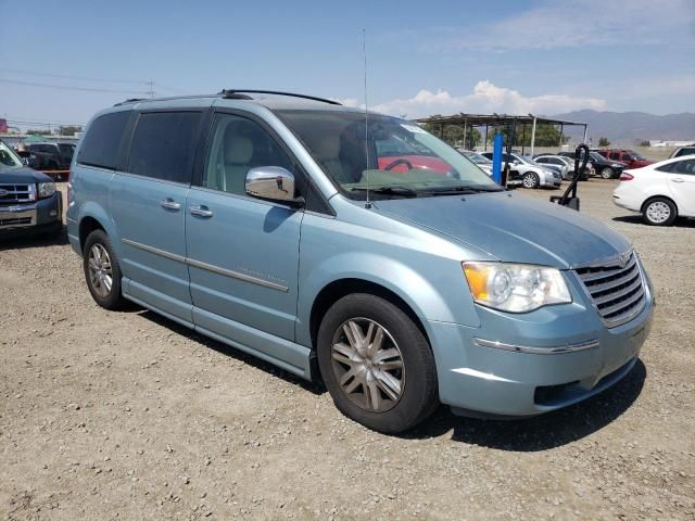 2010 Chrysler Town & Country Limited