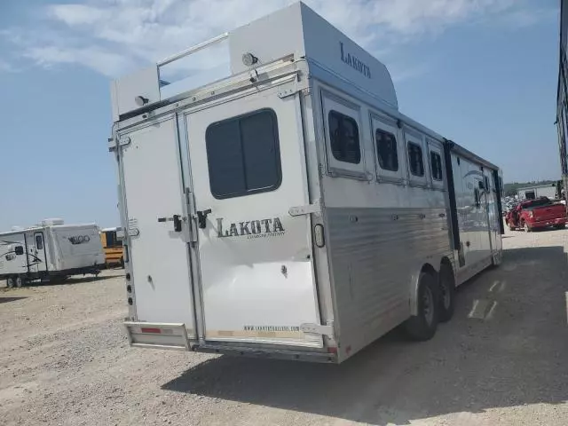 2015 Lako Horse Trailer