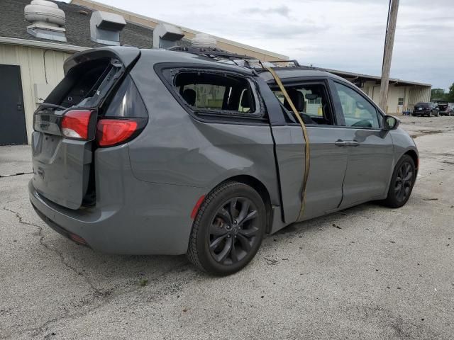 2020 Chrysler Pacifica Touring L Plus