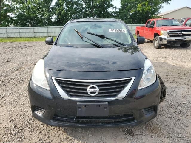 2013 Nissan Versa S