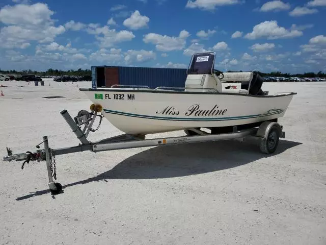 2003 Key Largo Boat