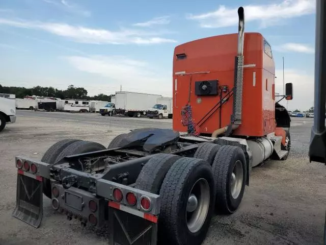 2012 Kenworth Construction T660