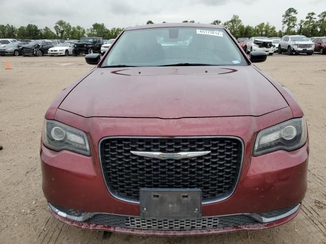 2018 Chrysler 300 Touring