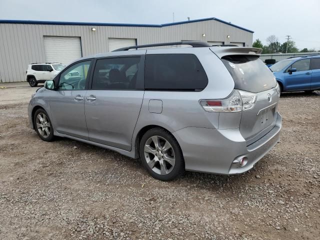 2013 Toyota Sienna Sport