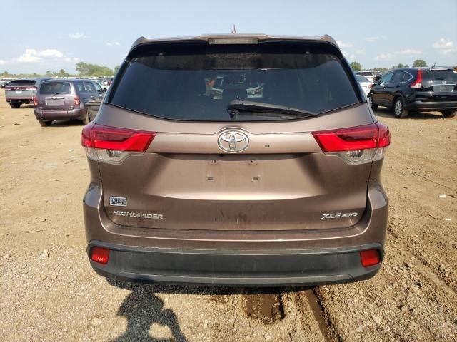 2018 Toyota Highlander SE