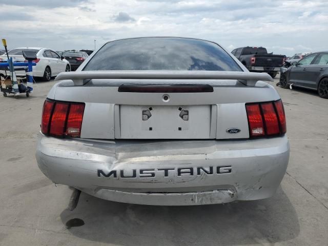 2004 Ford Mustang