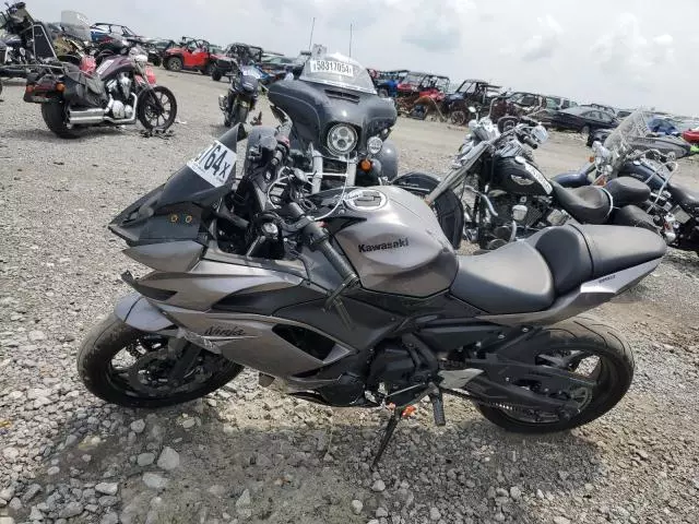 2021 Kawasaki EX650 N