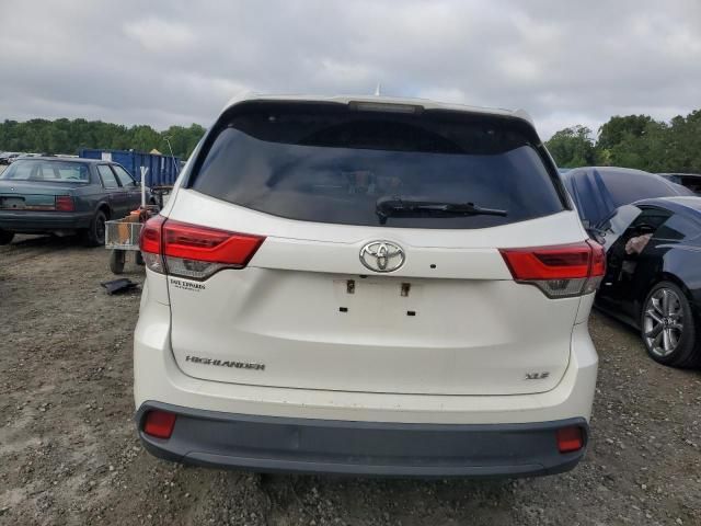 2019 Toyota Highlander SE