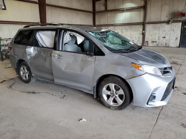 2020 Toyota Sienna LE