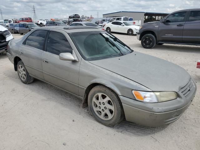 1999 Toyota Camry LE