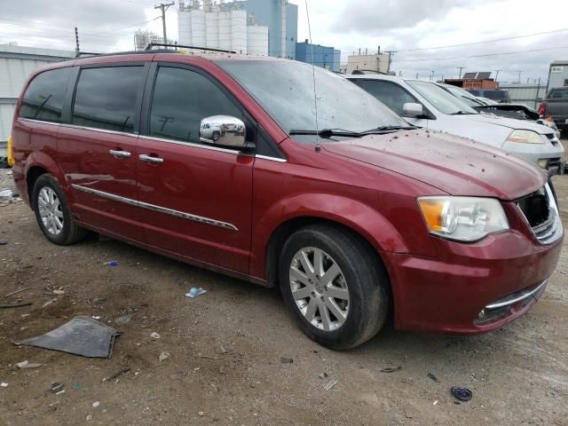 2012 Chrysler Town & Country Touring L