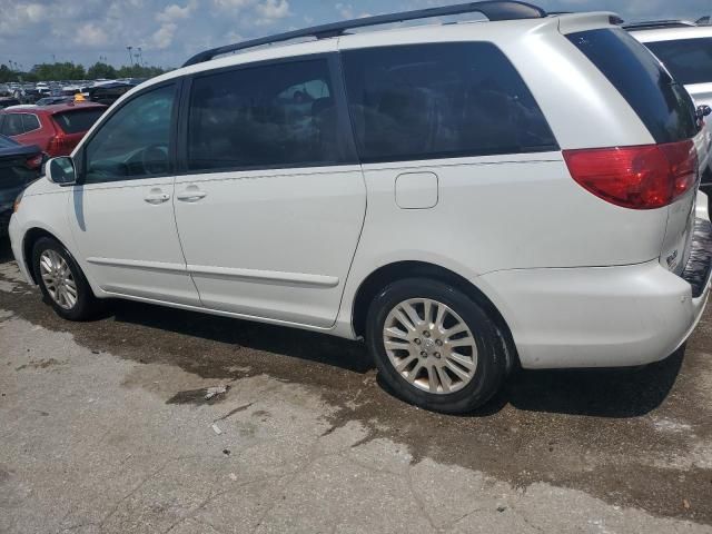 2009 Toyota Sienna XLE