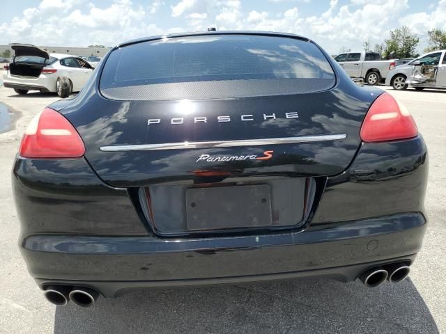 2012 Porsche Panamera 2