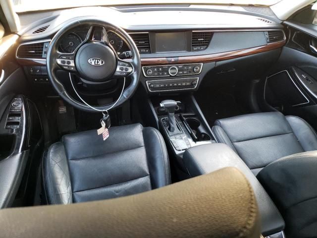 2019 KIA Cadenza Premium