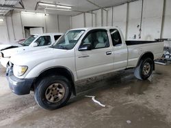 Salvage cars for sale from Copart Madisonville, TN: 2000 Toyota Tacoma Xtracab