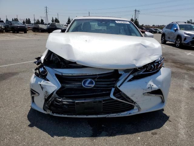 2018 Lexus ES 300H