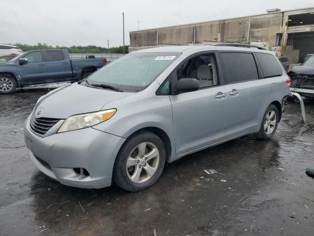 2011 Toyota Sienna LE