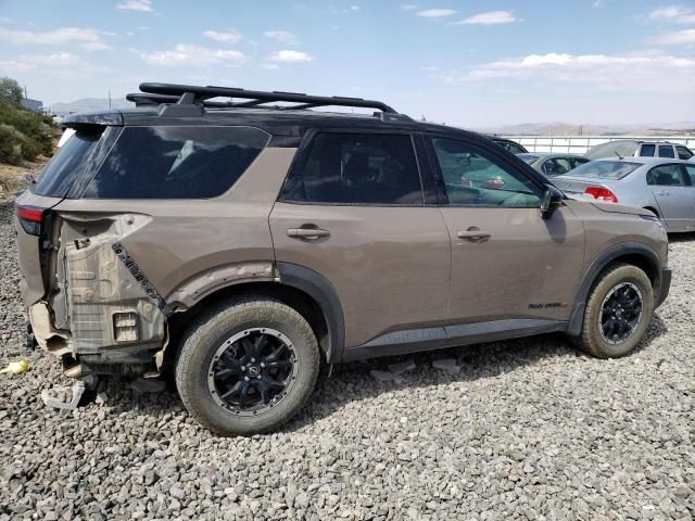 2023 Nissan Pathfinder SV