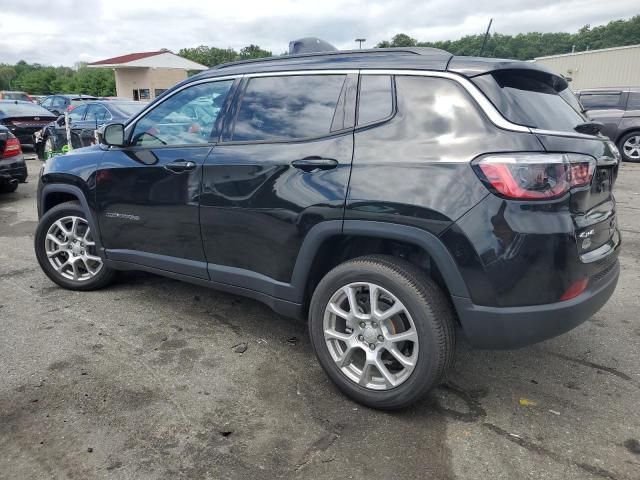 2024 Jeep Compass Latitude LUX