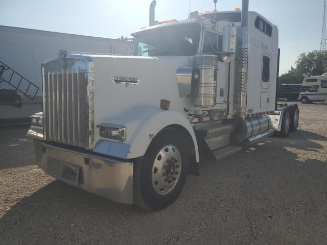 2000 Kenworth Construction W900