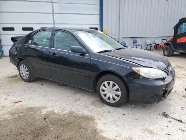 2005 Toyota Camry LE