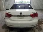 2015 Volkswagen Passat SE