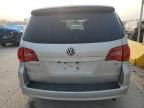 2010 Volkswagen Routan SE