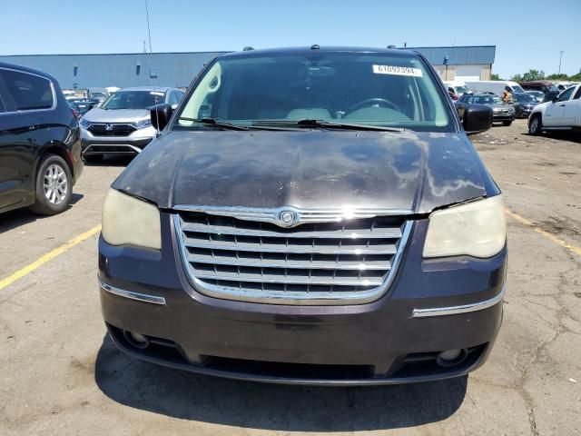 2010 Chrysler Town & Country Touring