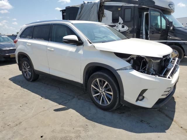 2019 Toyota Highlander SE