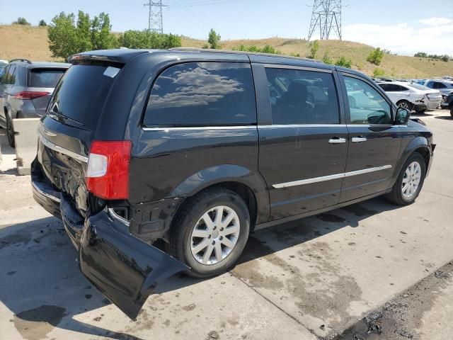 2016 Chrysler Town & Country Touring