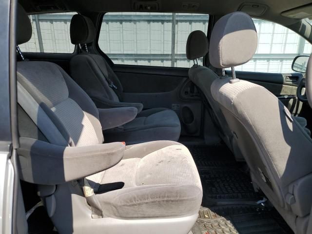 2008 Toyota Sienna CE