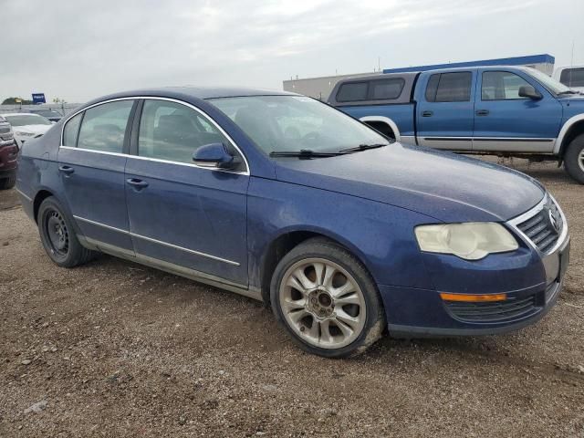 2006 Volkswagen Passat 2.0T Luxury