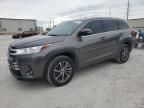 2017 Toyota Highlander SE