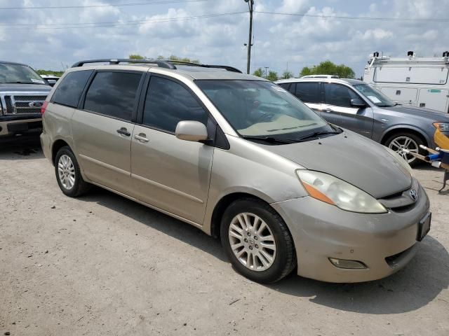 2009 Toyota Sienna XLE