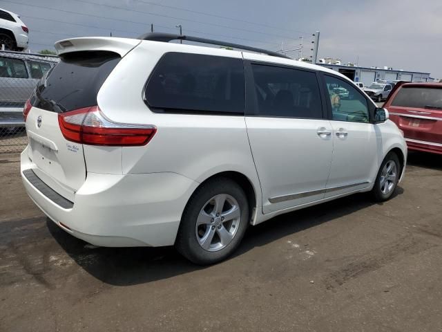 2015 Toyota Sienna XLE