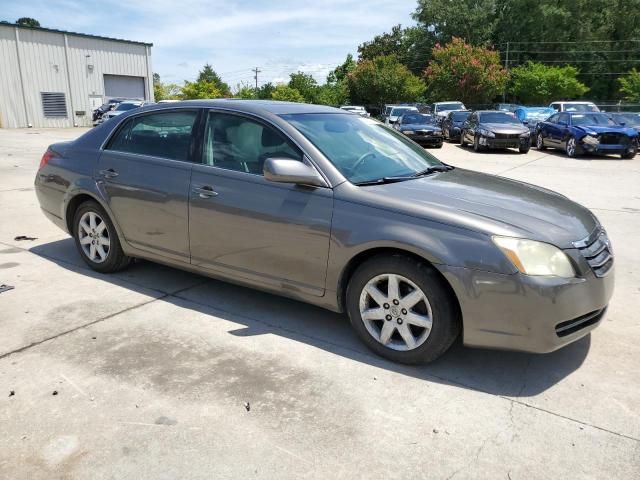 2005 Toyota Avalon XL