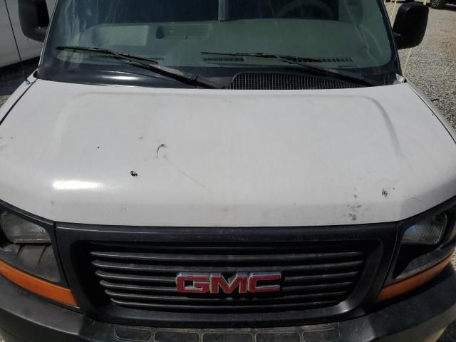 2005 GMC Savana G2500