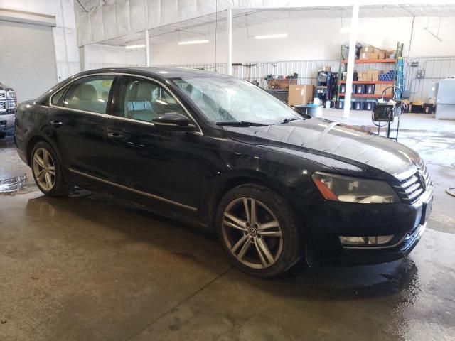 2012 Volkswagen Passat SEL