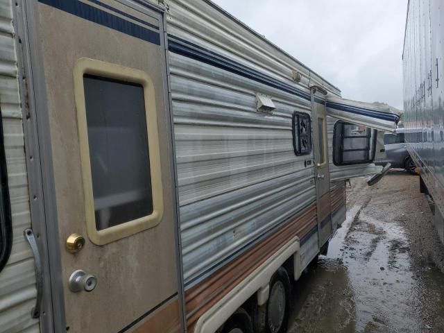 1982 Coachmen RV Trailer