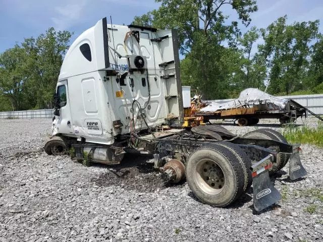 2017 Freightliner Cascadia 125