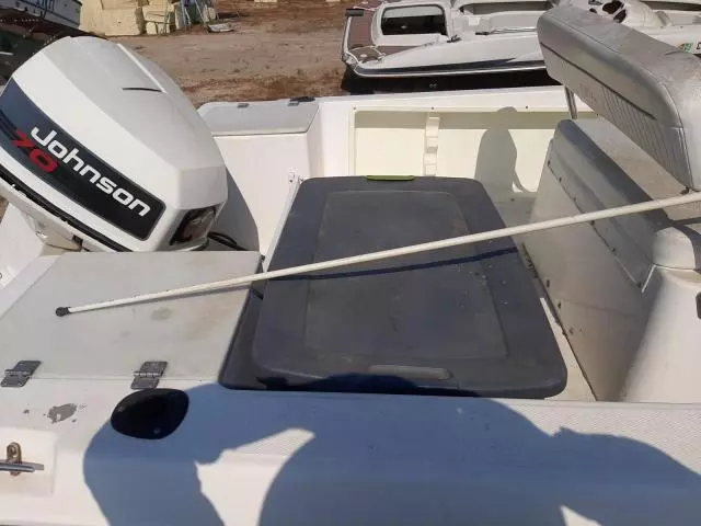 1996 Sunbird Boat