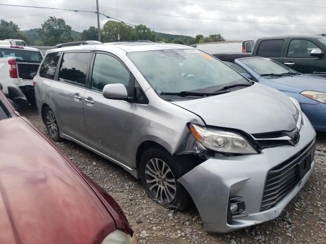 2019 Toyota Sienna XLE