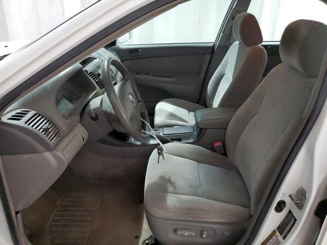 2004 Toyota Camry LE