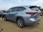 2021 Toyota Highlander Hybrid Platinum