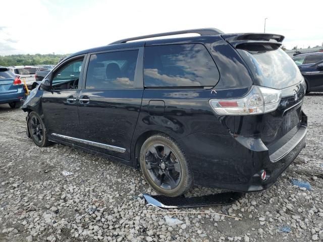 2015 Toyota Sienna Sport