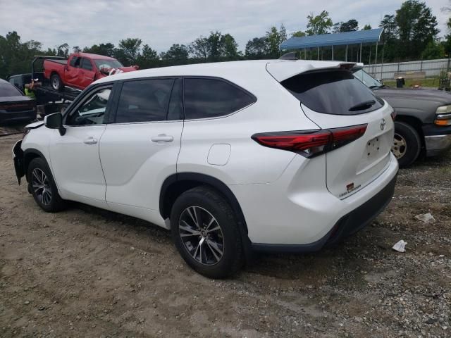 2022 Toyota Highlander L