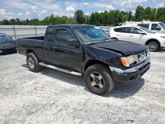 2000 Nissan Frontier King Cab XE