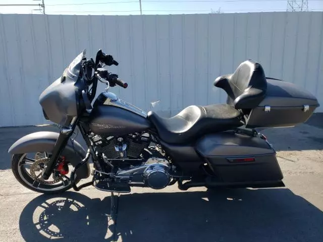 2017 Harley-Davidson Flhxs Street Glide Special